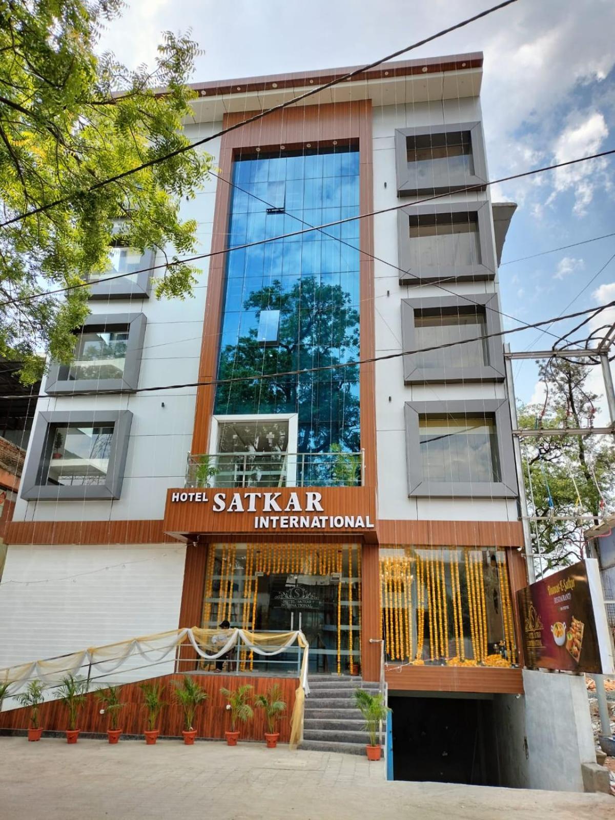 Hotel Satkar International Chhindwāra المظهر الخارجي الصورة